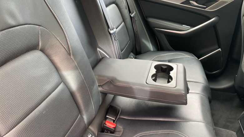 Jaguar F-Pace 2.0 D200 R-Dynamic S 5dr Auto AWD Diesel Estate